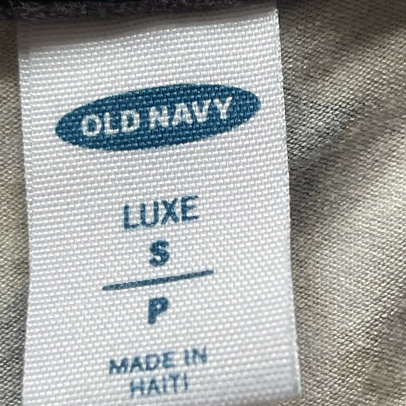 Swing Tank fits like a Med - Picture 4 of 5